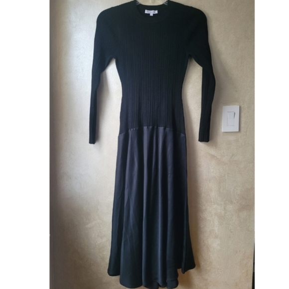 VERONICA BEARD VAUGHN SATIN TRIMMED MIDI DRESS - Picture 3 of 7